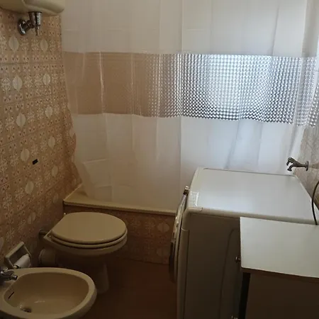 Vittoriostella Immersa Nel *