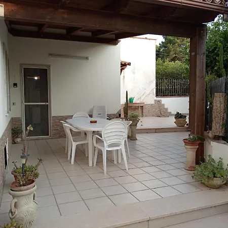 Apartment Vittoriostella Immersa Nel Valderice